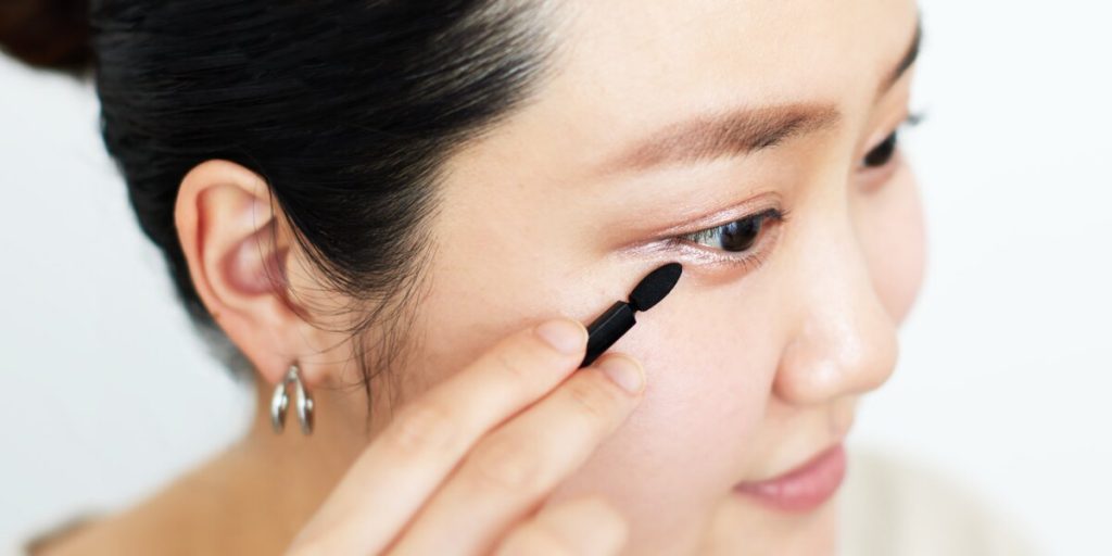 【自然にぷっくり!】簡単にできる涙袋メイクのやり方